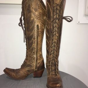 Lane Boots - lace up